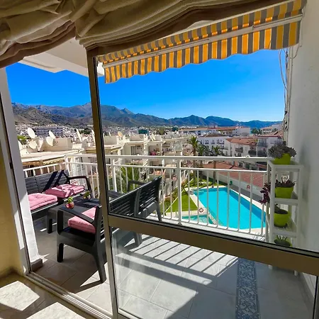 Appartamento Wonderful Flat With Seaview In Nerja Esterno foto