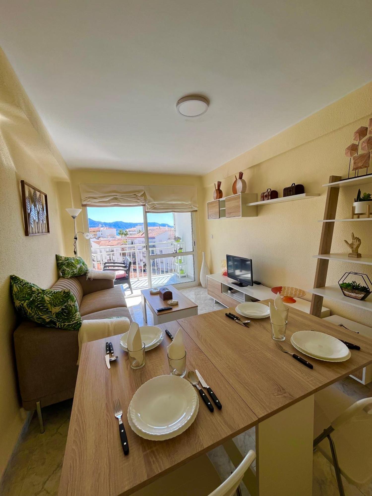Wonderful Flat With Seaview In Appartamento